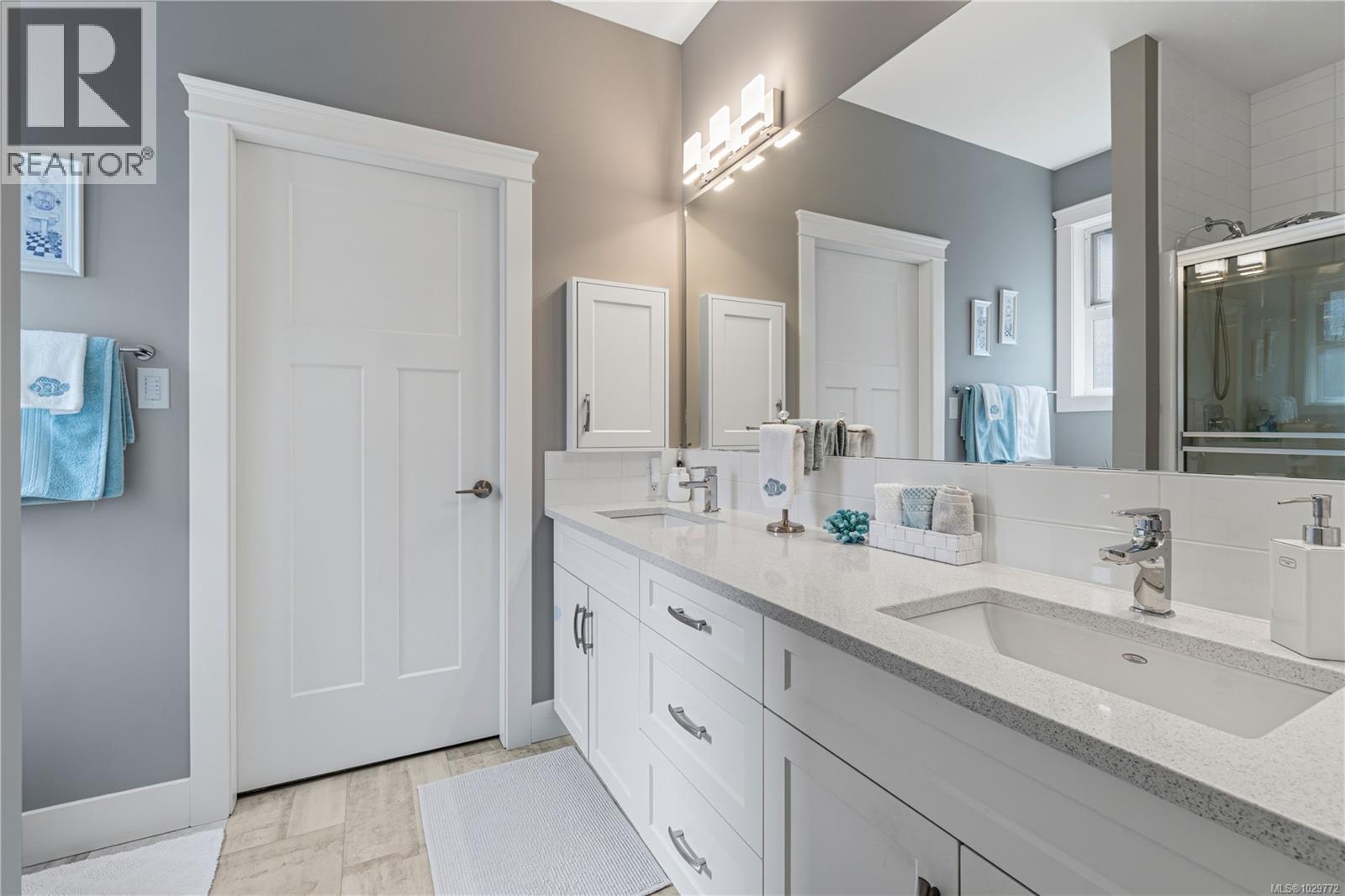 9649 Askew Creek Dr, Chemainus