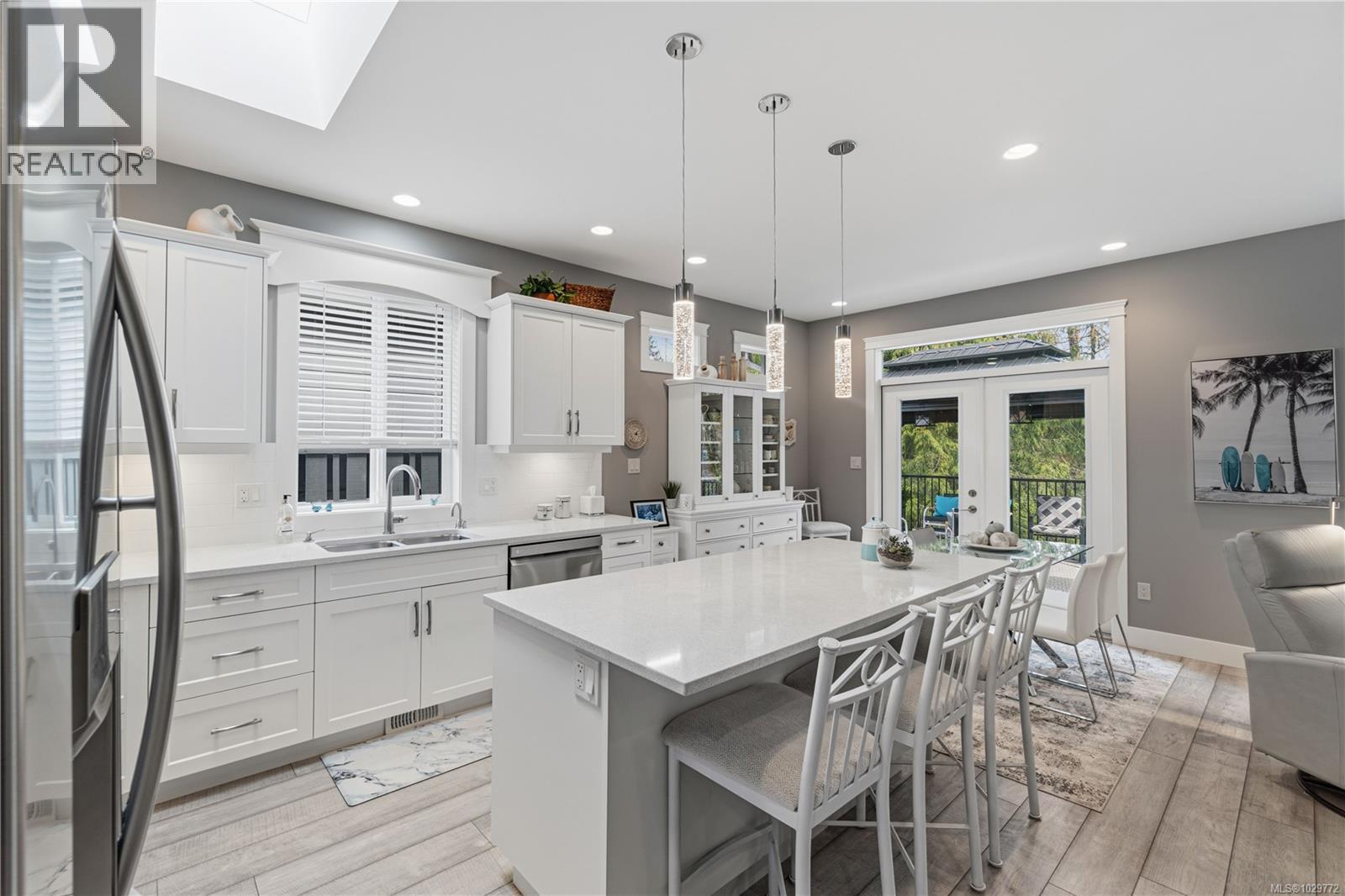 9649 Askew Creek Dr, Chemainus