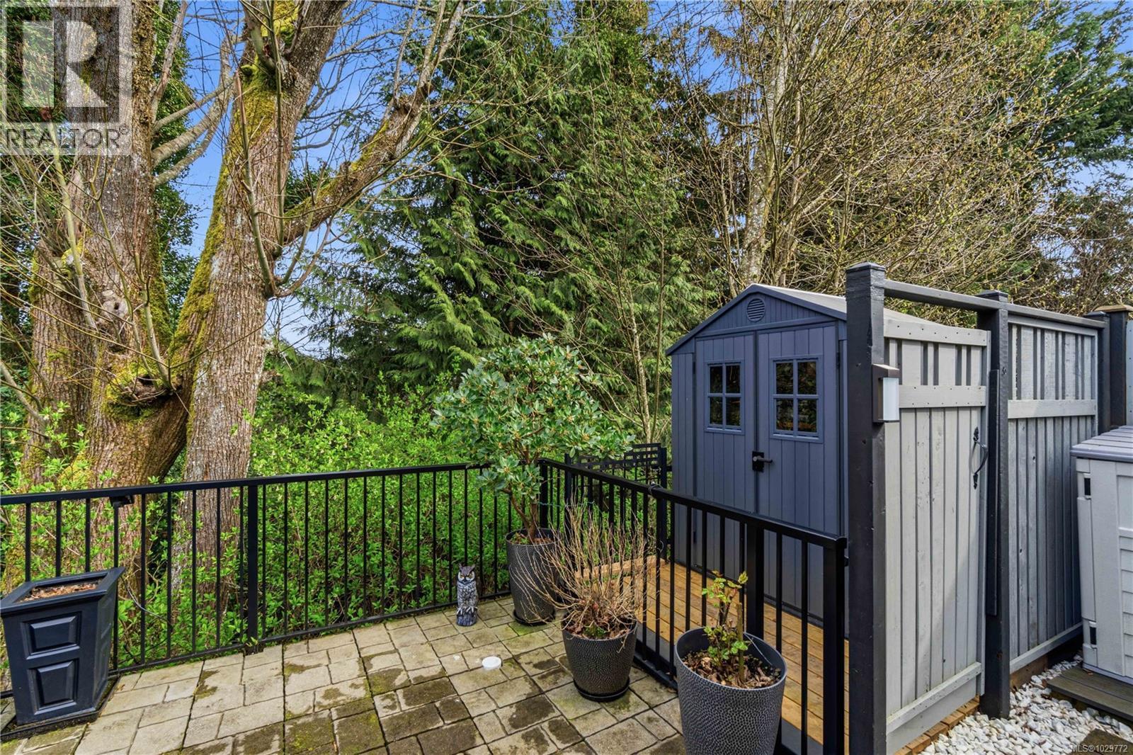 9649 Askew Creek Dr, Chemainus