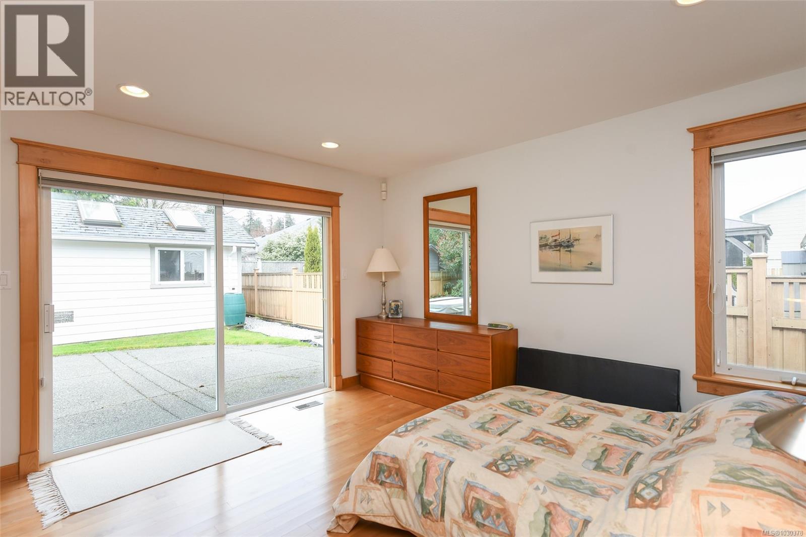 555 HAIDA ST - 51