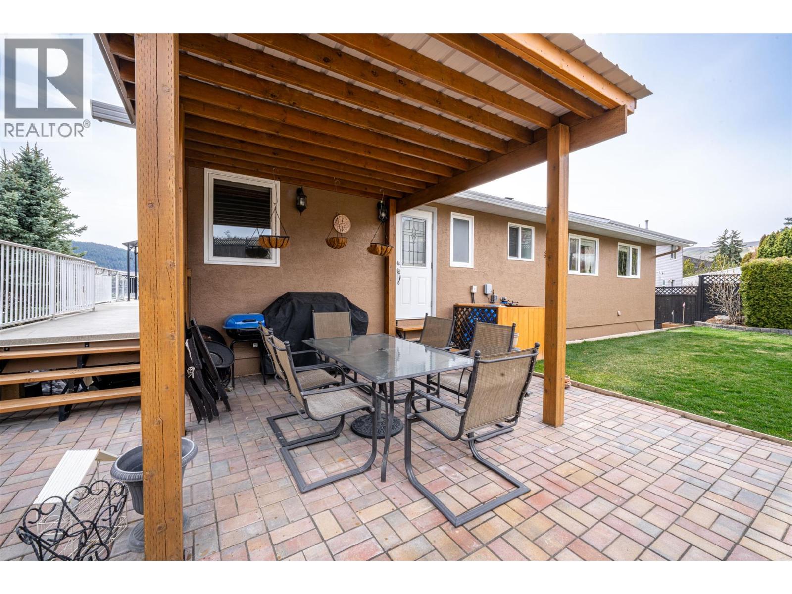 6815 Cameo Drive N, Vernon