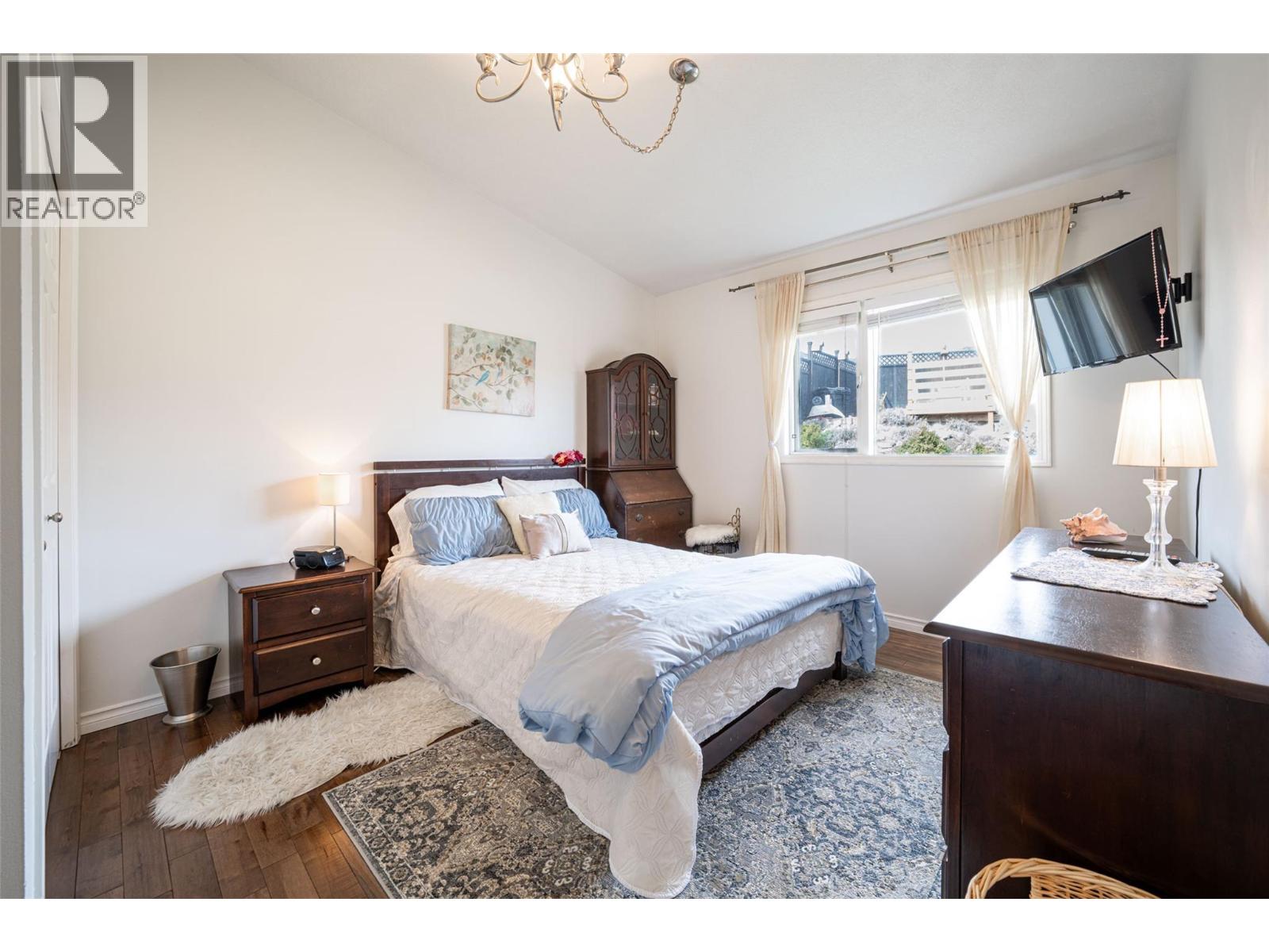 6815 Cameo Drive N, Vernon