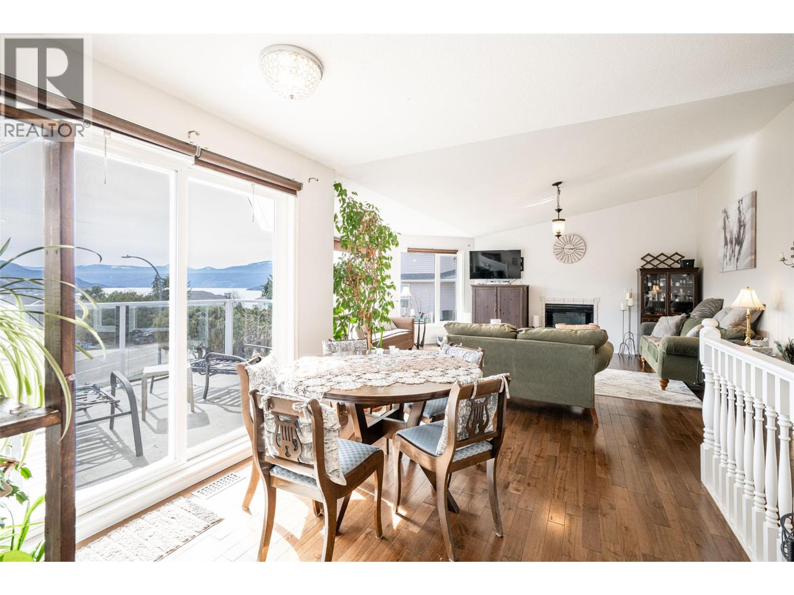 6815 Cameo Drive N, Vernon