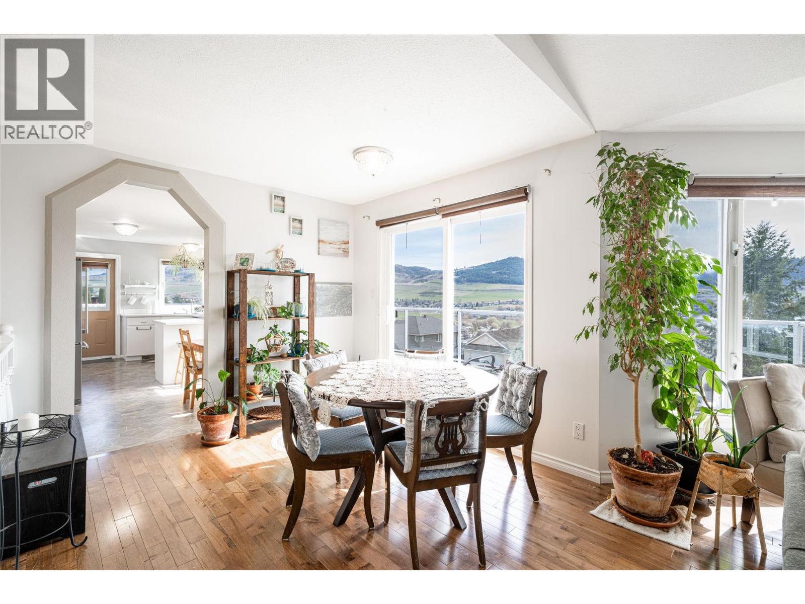 6815 Cameo Drive N, Vernon