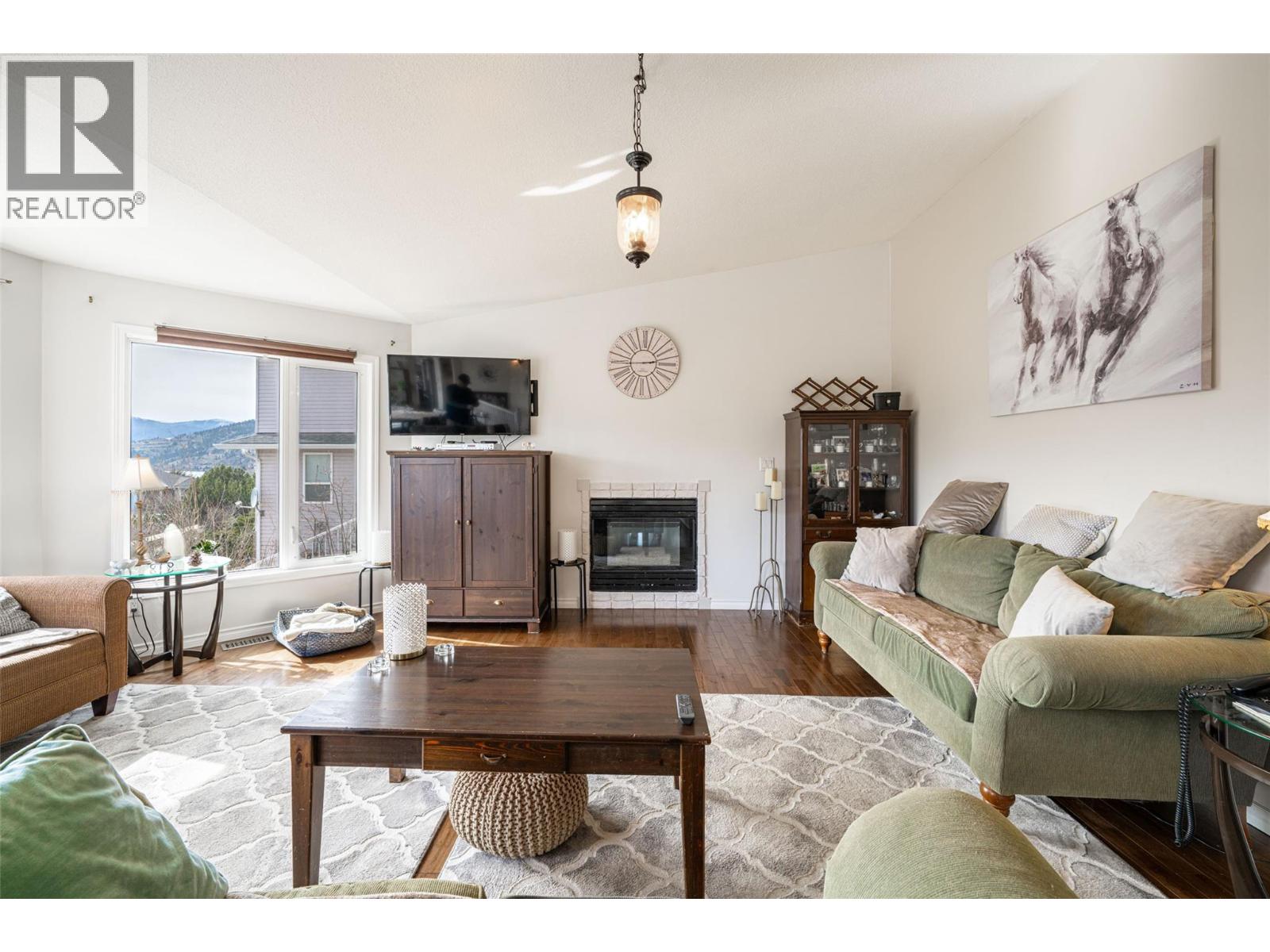 6815 Cameo Drive N, Vernon