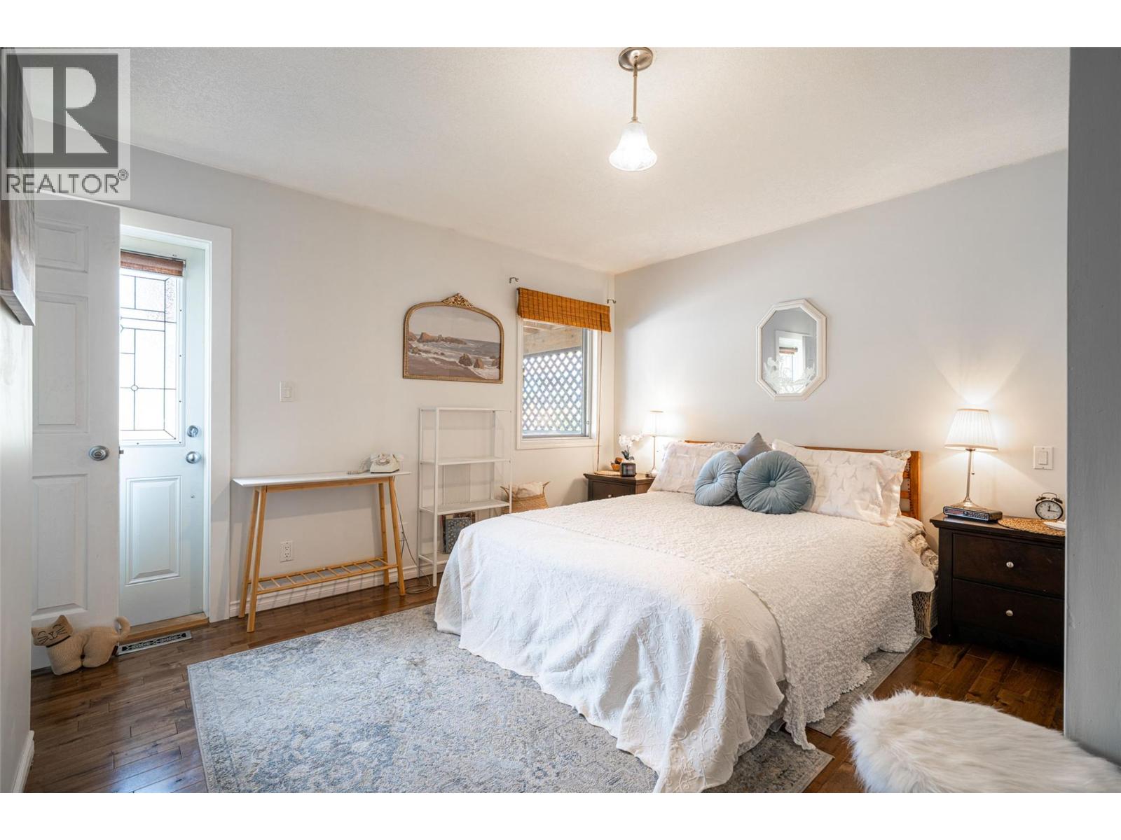 6815 Cameo Drive N, Vernon