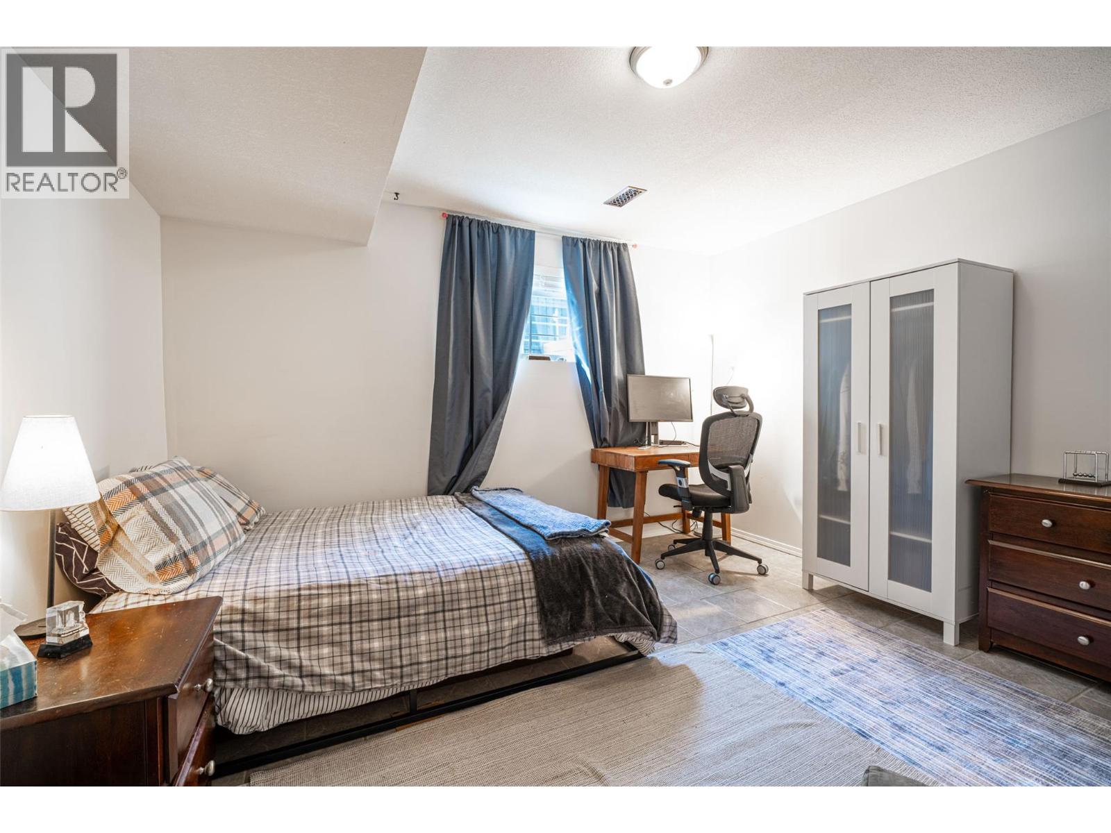 6815 Cameo Drive N, Vernon