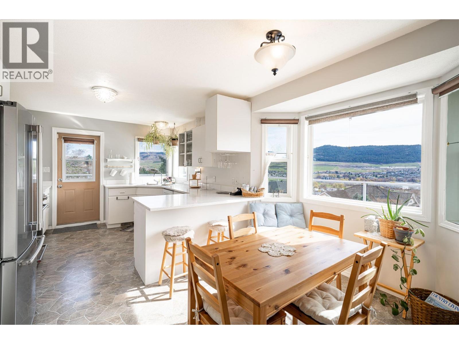 6815 Cameo Drive N, Vernon