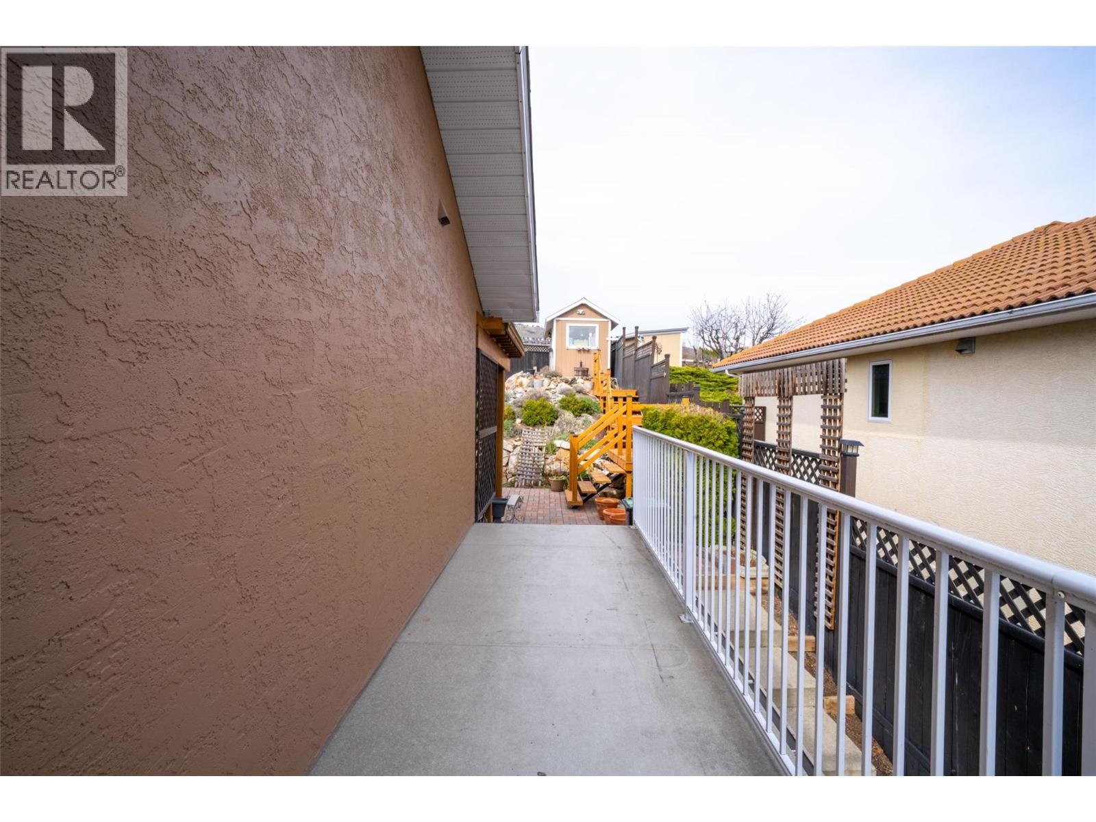 6815 Cameo Drive N, Vernon