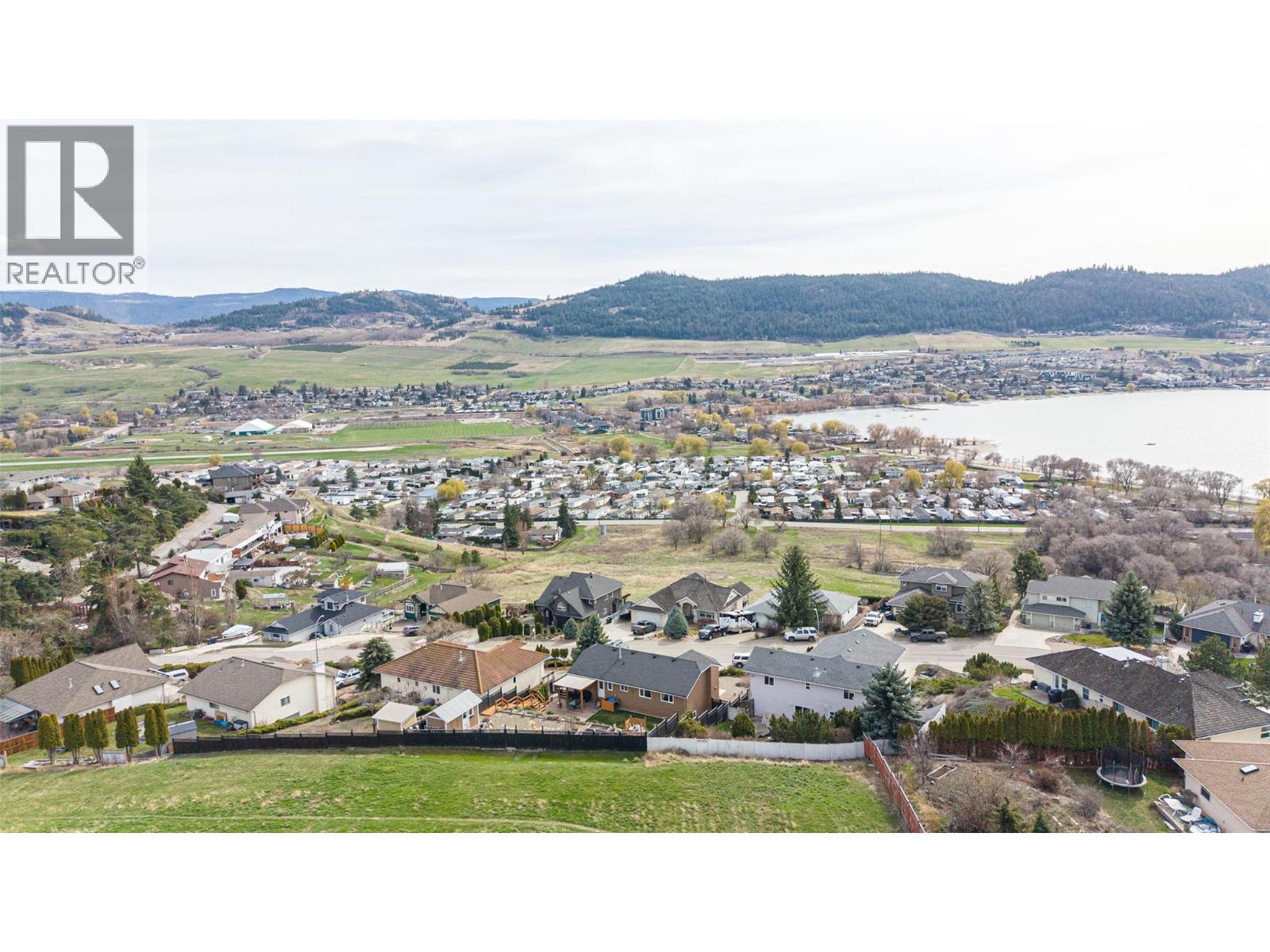 6815 Cameo Drive N, Vernon