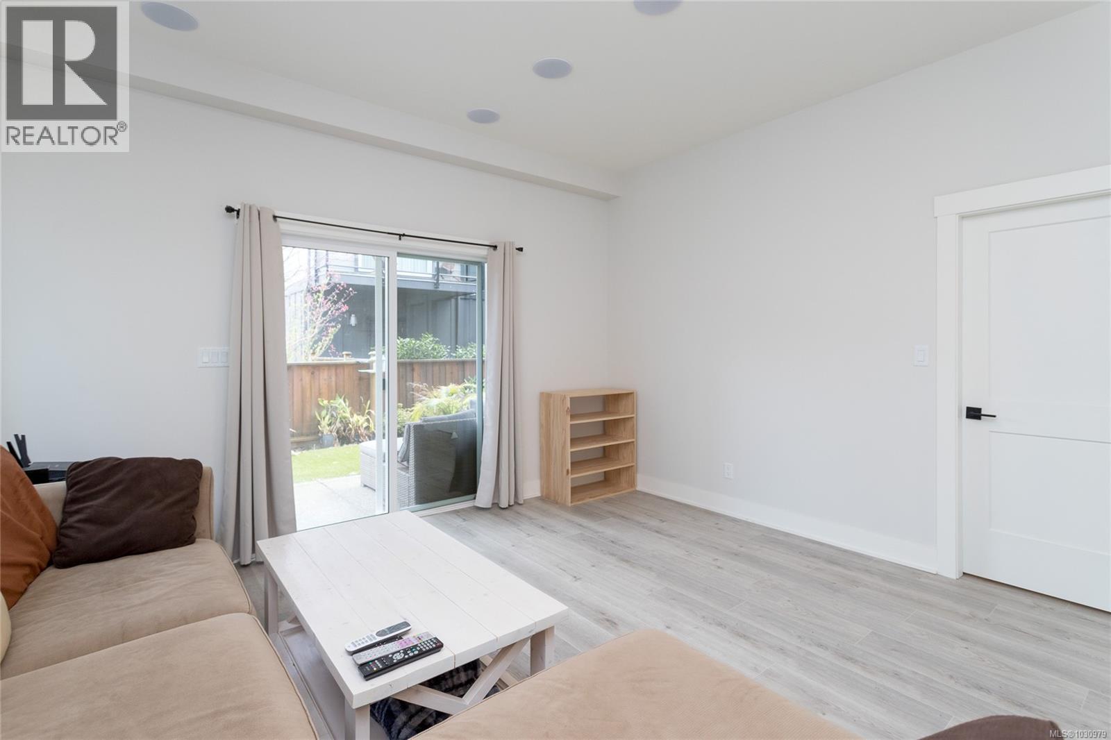 1212 Moonstone Loop, Langford