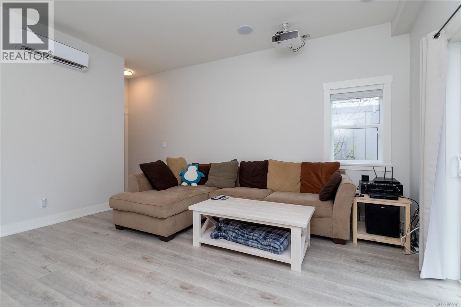 1212 Moonstone Loop, Langford