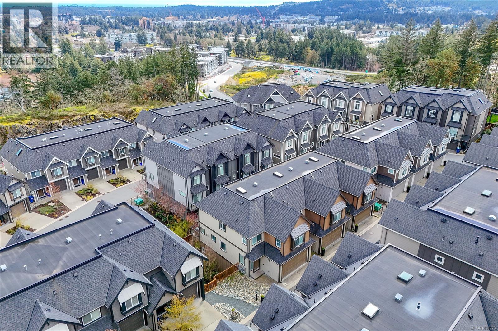 1212 Moonstone Loop, Langford