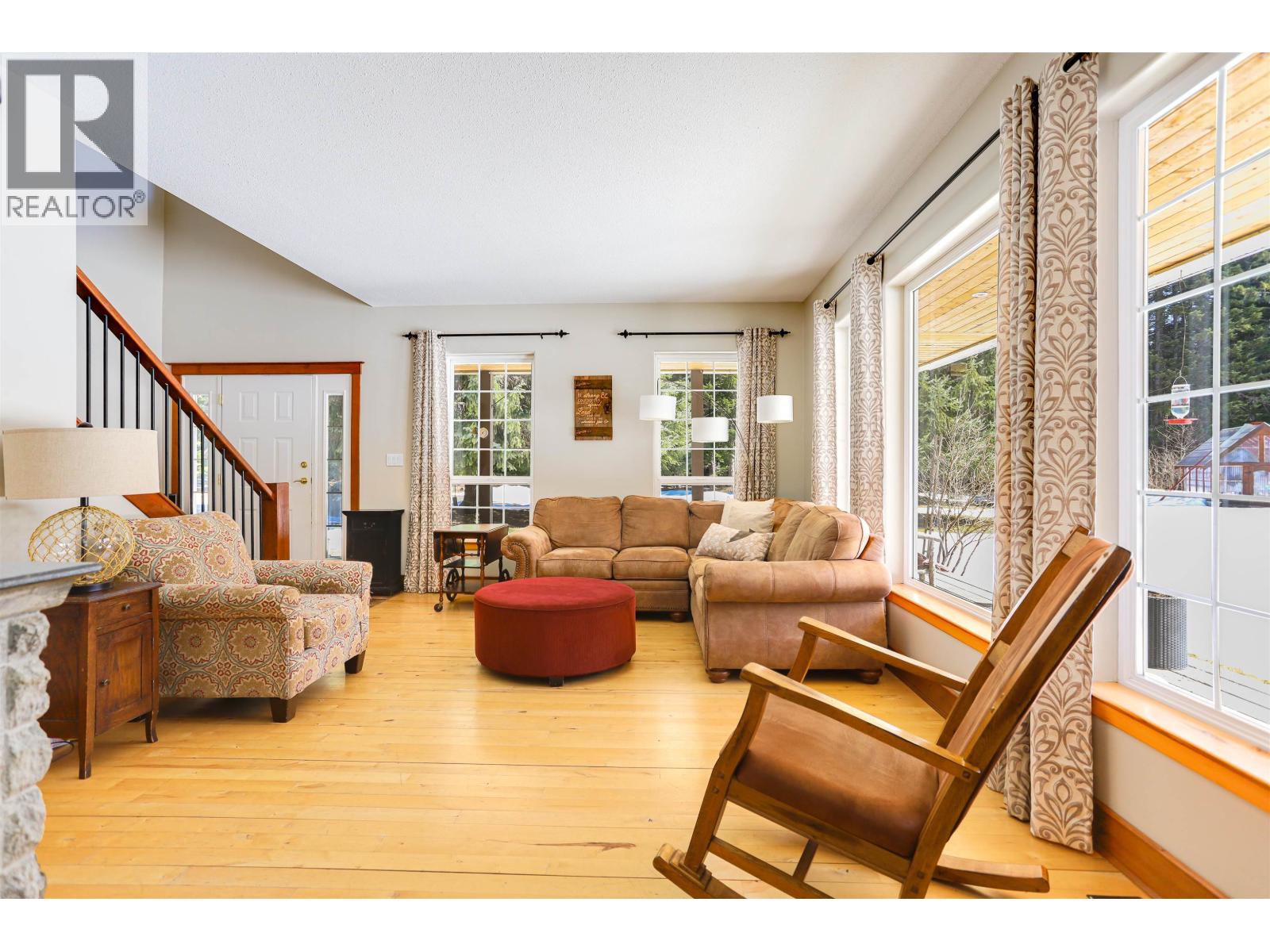 499 QUATSINO BOULEVARD, Kitimat