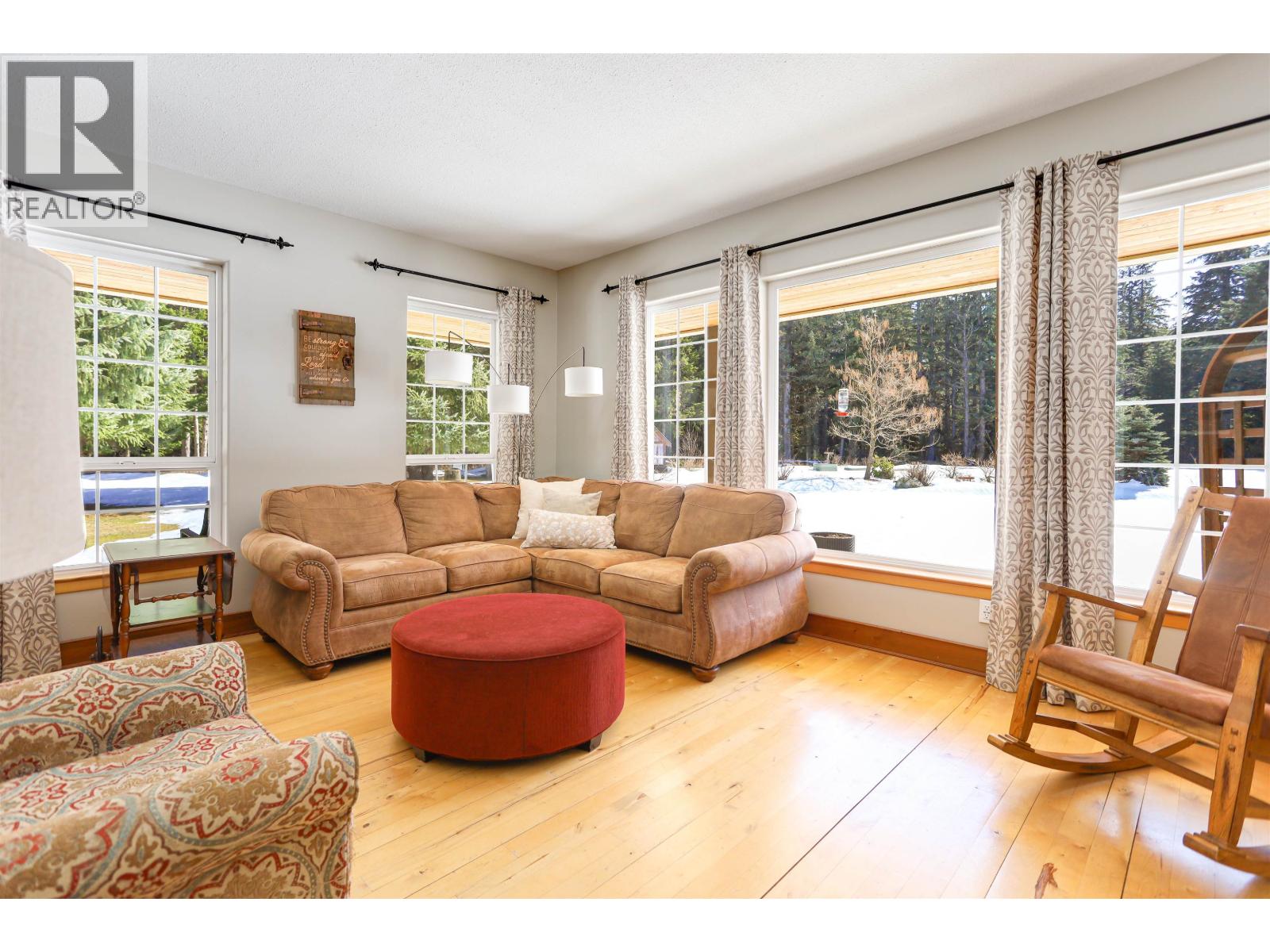 499 QUATSINO BOULEVARD, Kitimat