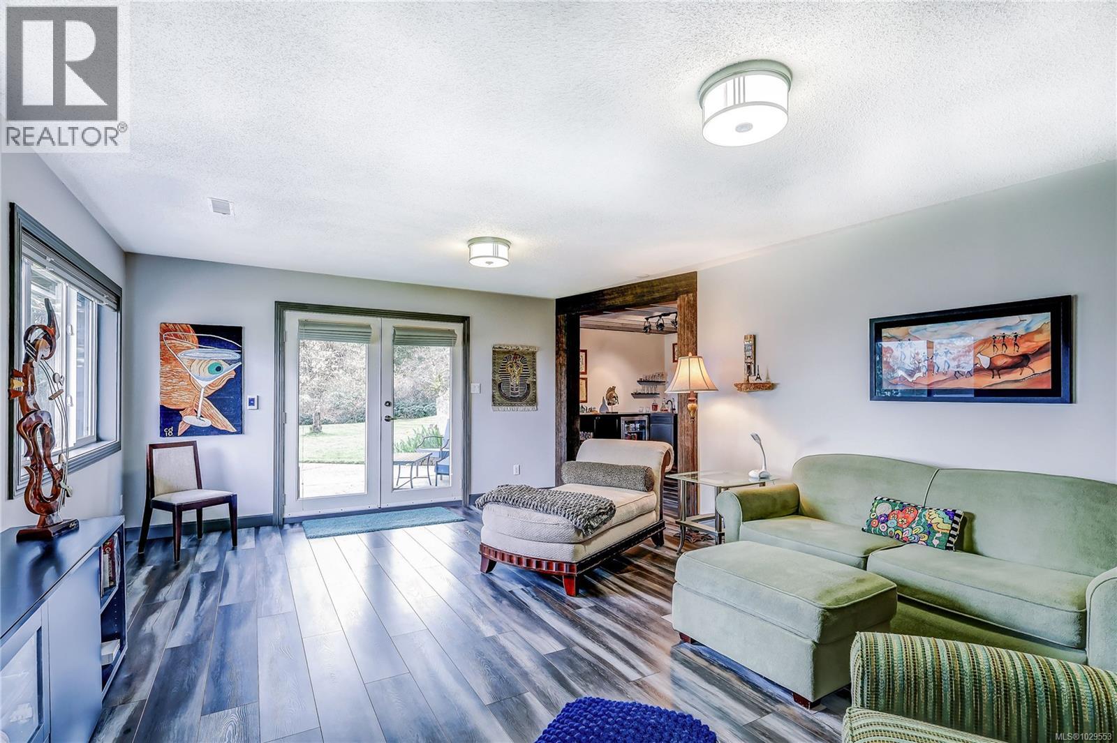 1569 Murdoch Rd, Nanaimo