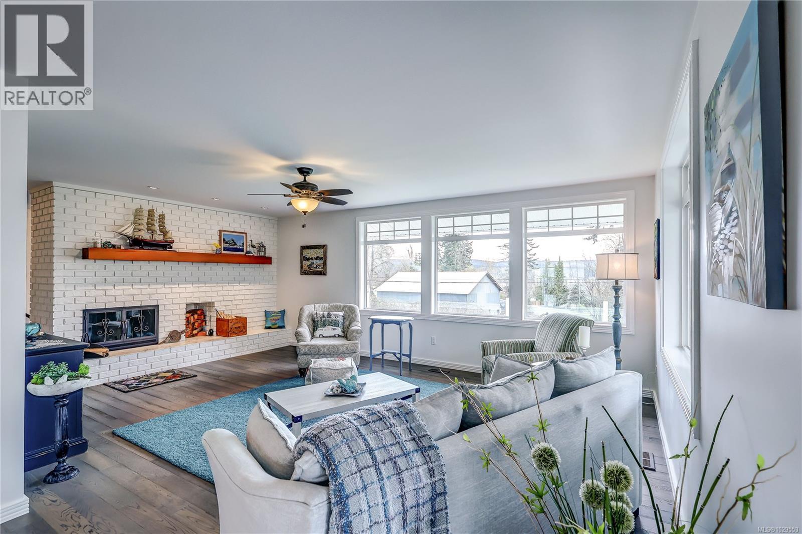 1569 Murdoch Rd, Nanaimo