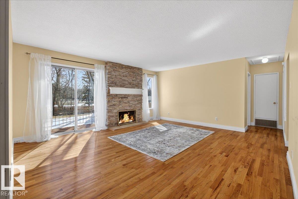 1953 GLENMORE AV, Sherwood Park