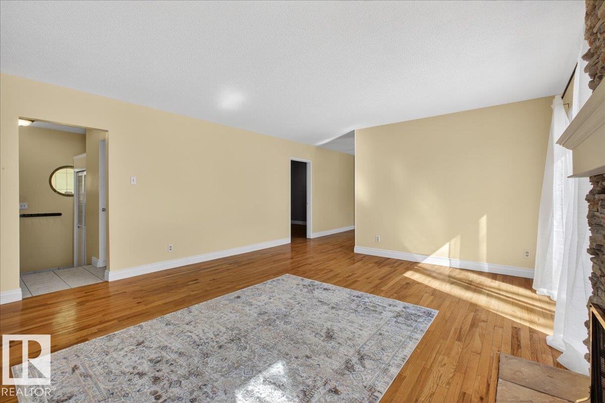 1953 GLENMORE AV, Sherwood Park