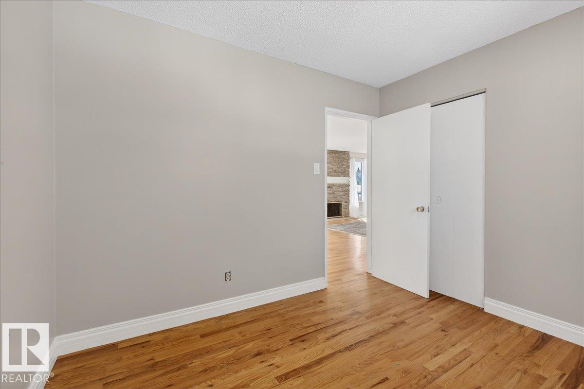 1953 GLENMORE AV, Sherwood Park