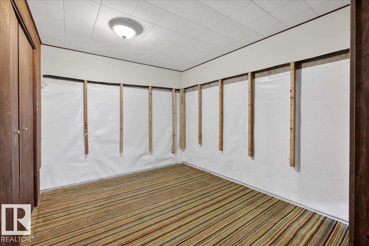 1953 GLENMORE AV, Sherwood Park