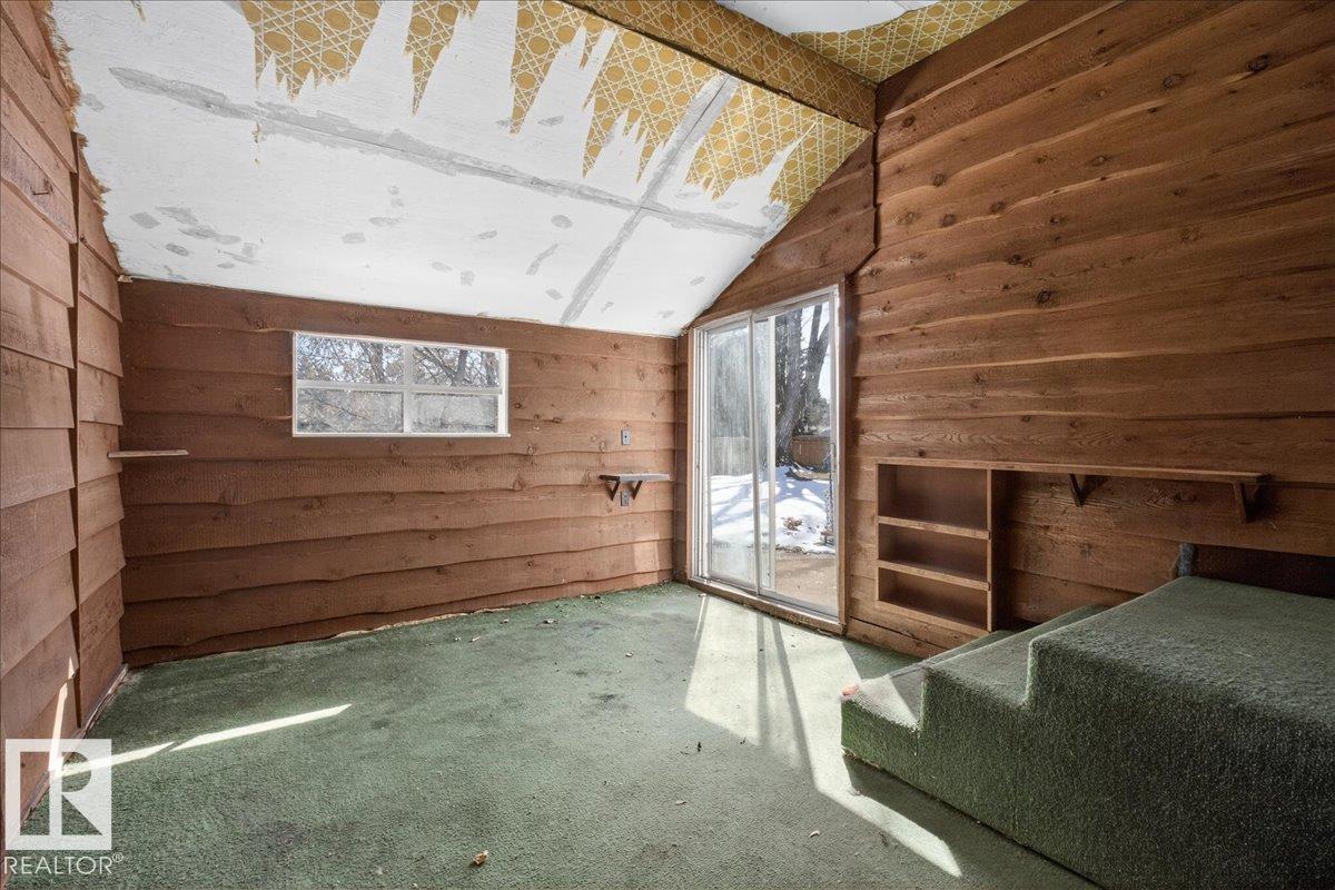 1953 GLENMORE AV, Sherwood Park