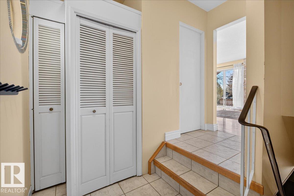 1953 GLENMORE AV, Sherwood Park