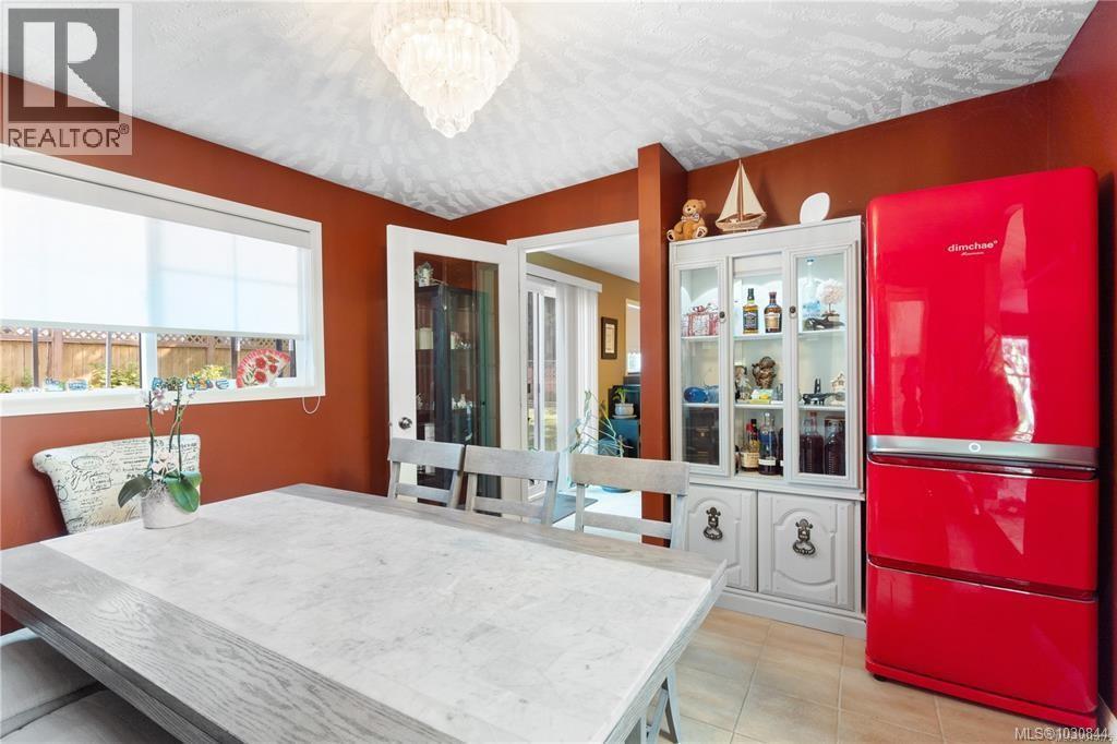 3812 KING ARTHUR DR - 9