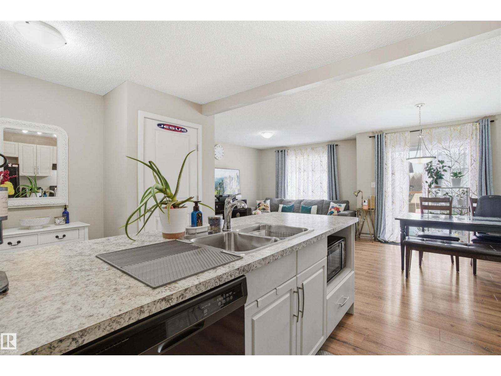 13905 138 ST NW, Edmonton