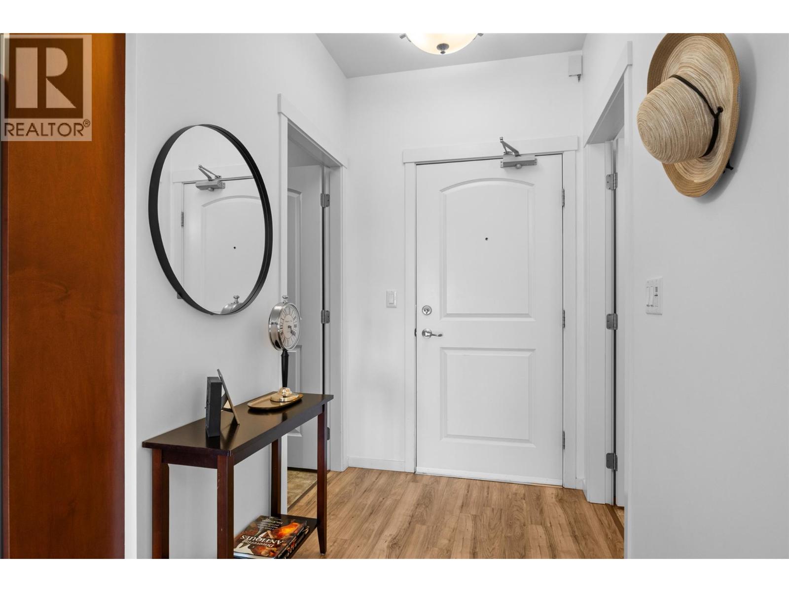 #402 429 ST. PAUL STREET - 12