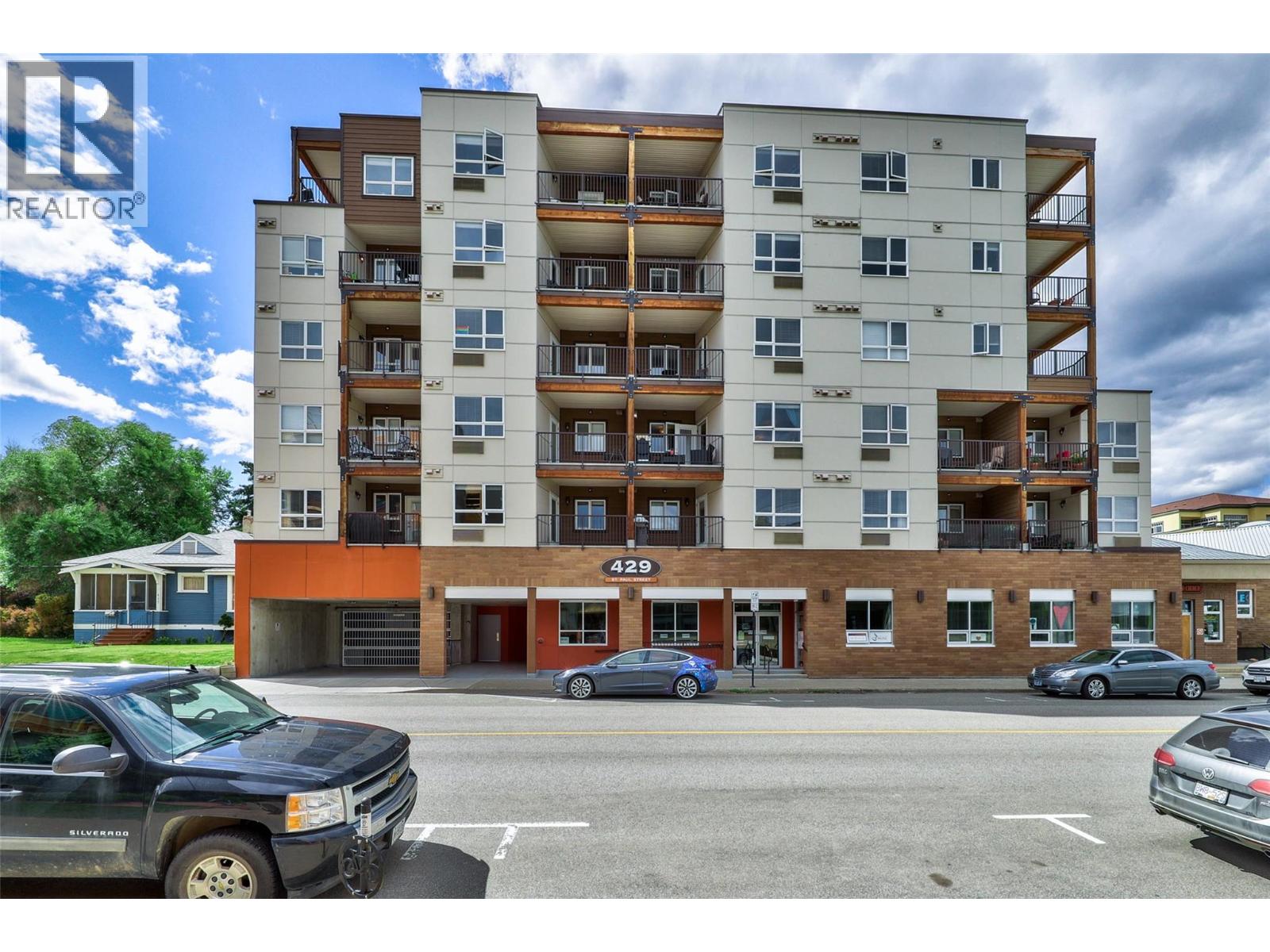 #402 429 ST. PAUL STREET - 16