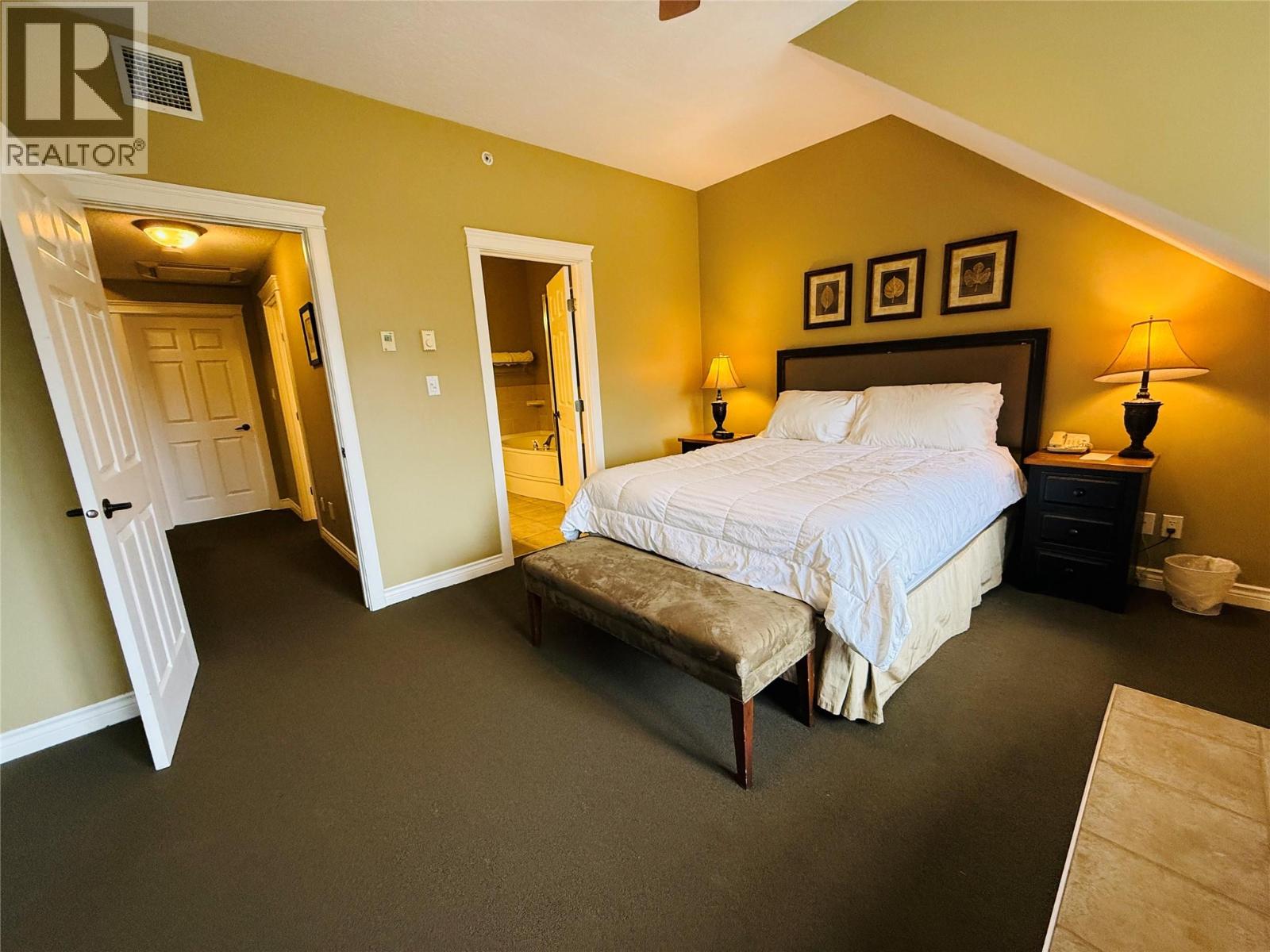 200 Bighorn Boulevard Unit# 233, Radium Hot Springs