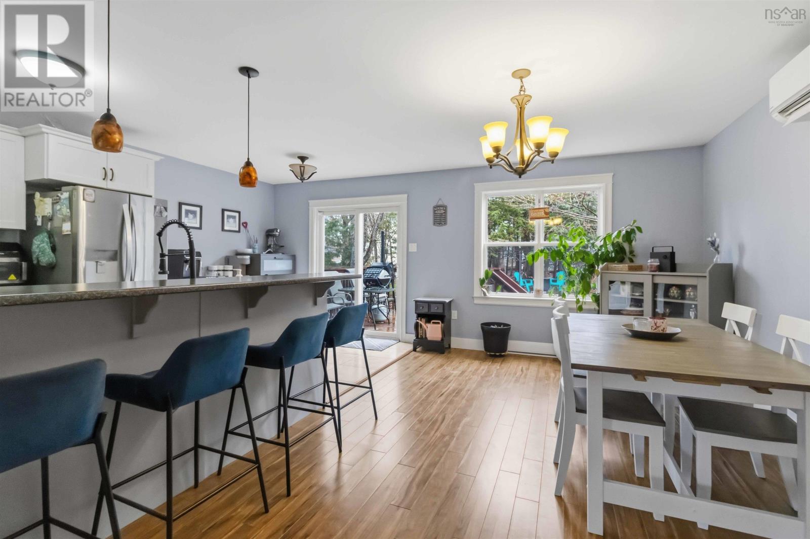 928 SACKVILLE DRIVE - 10