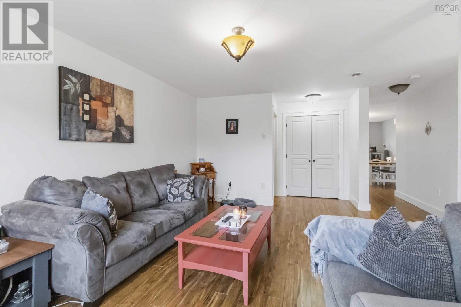 928 SACKVILLE DRIVE - 7