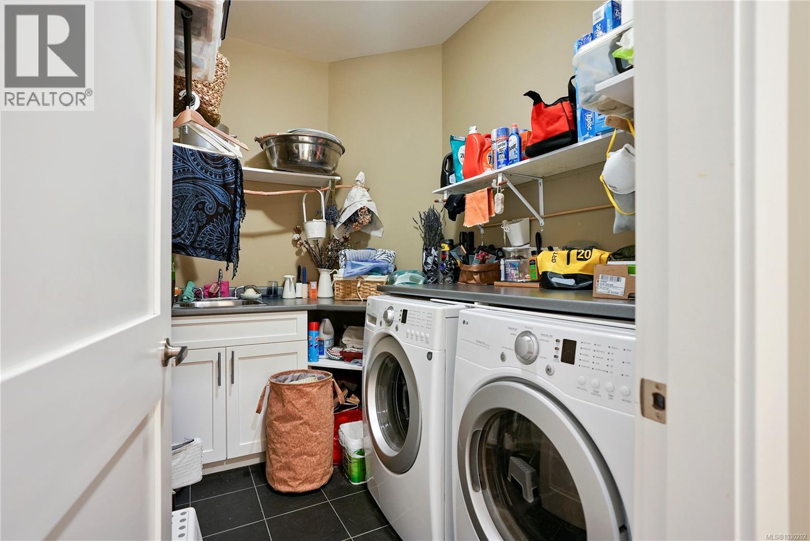 6978 Brailsford Pl, Sooke