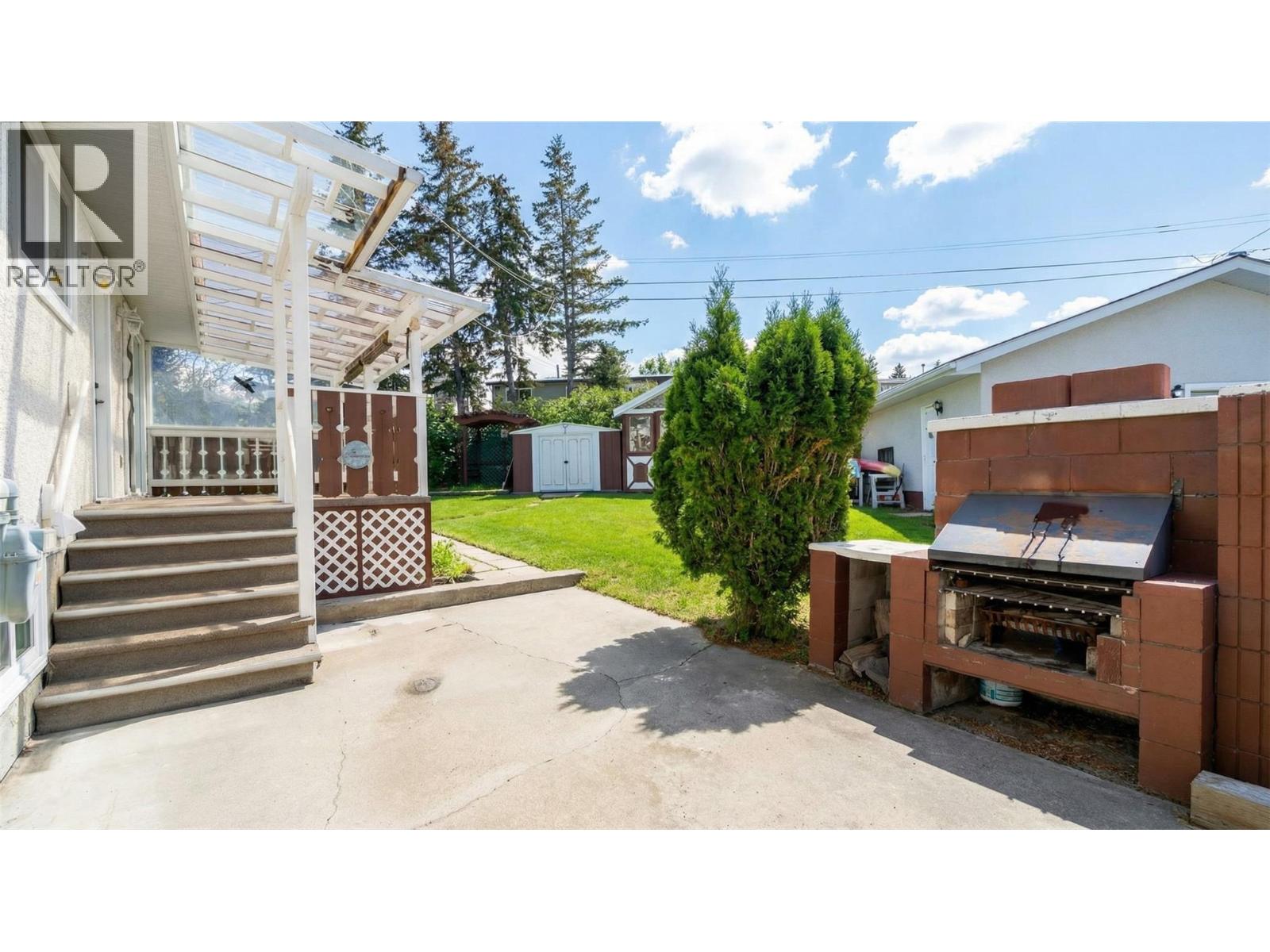 1405 2A Avenue S, Cranbrook