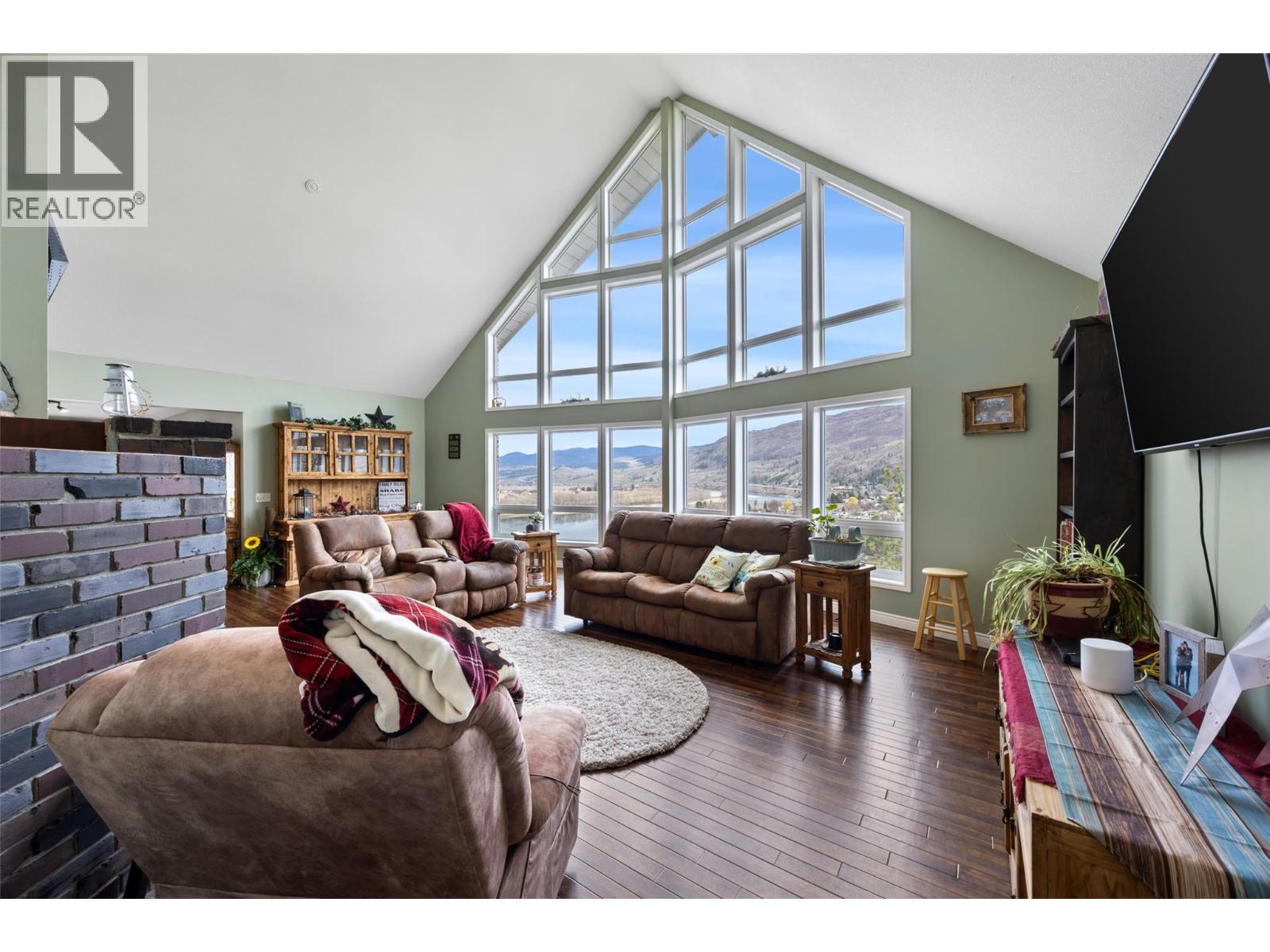 4702 Westsyde Road, Kamloops