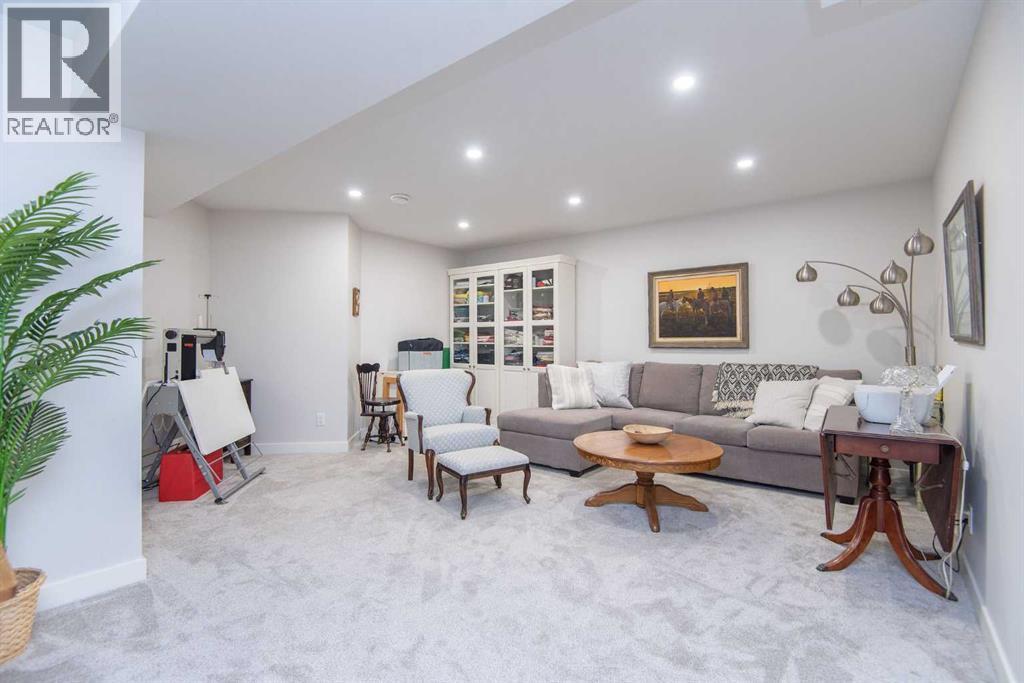 71 Golden Crescent, Red Deer