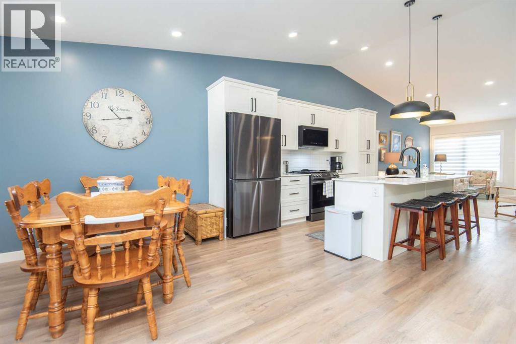 71 Golden Crescent, Red Deer