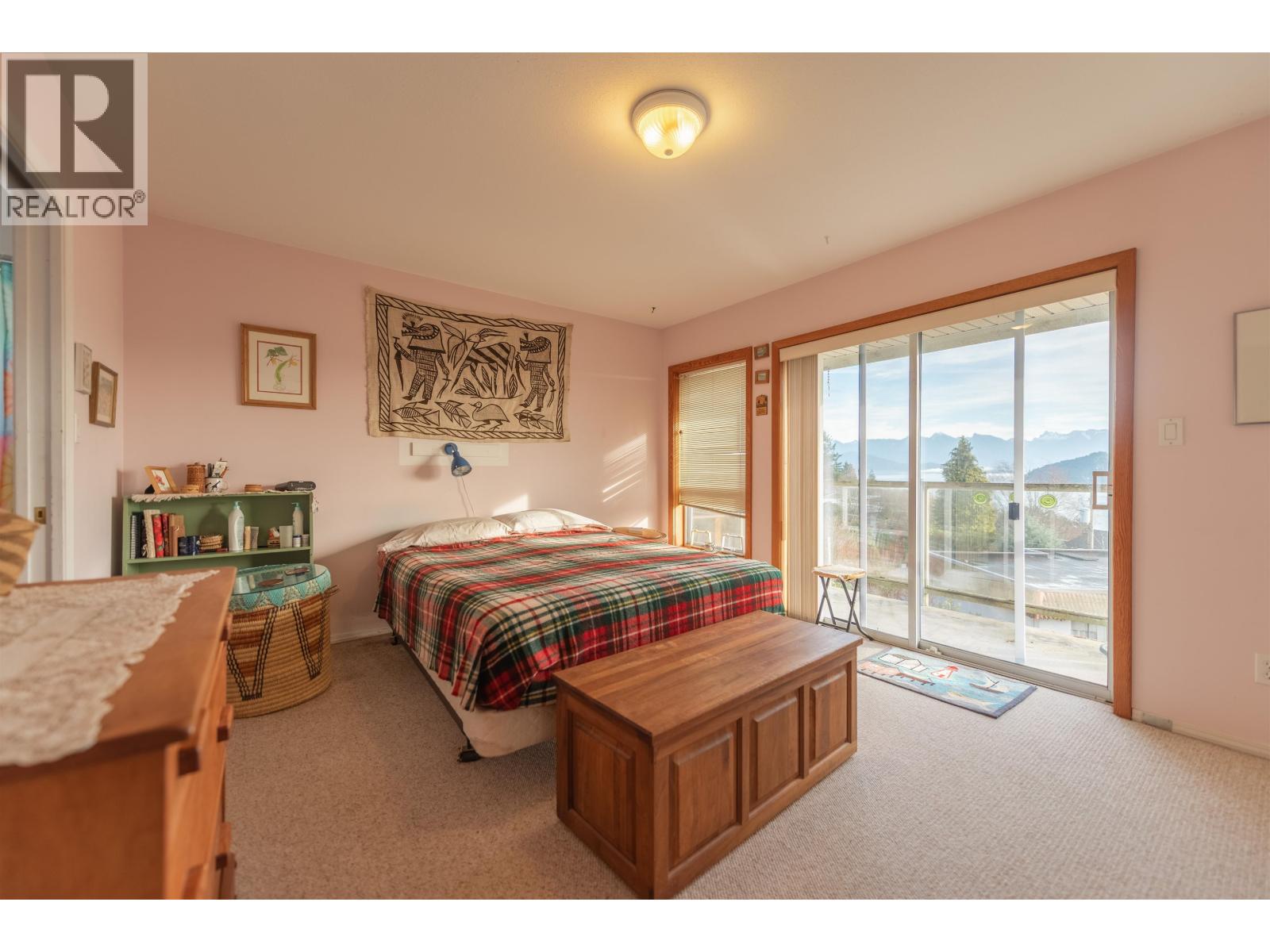 476 ABBS ROAD, Gibsons