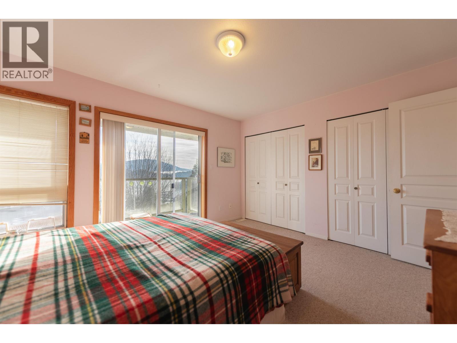 476 ABBS ROAD, Gibsons