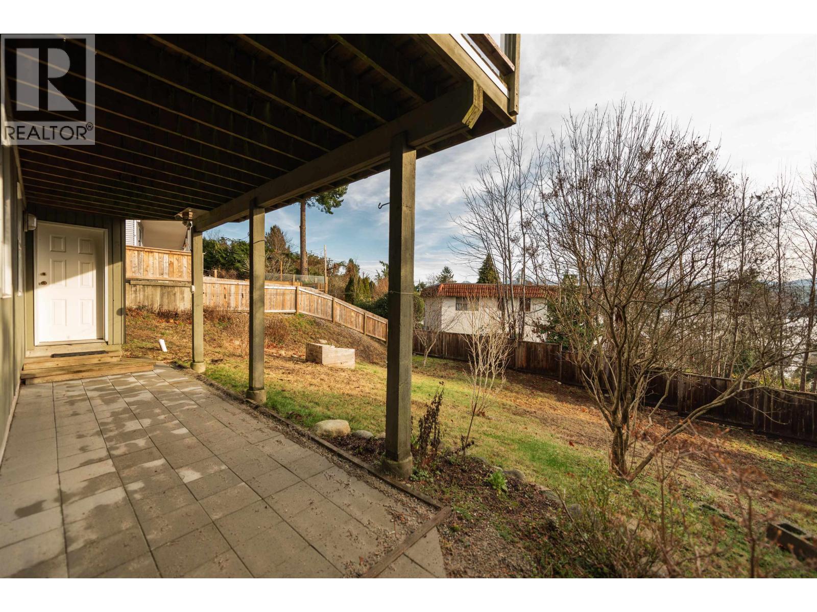 476 ABBS ROAD, Gibsons