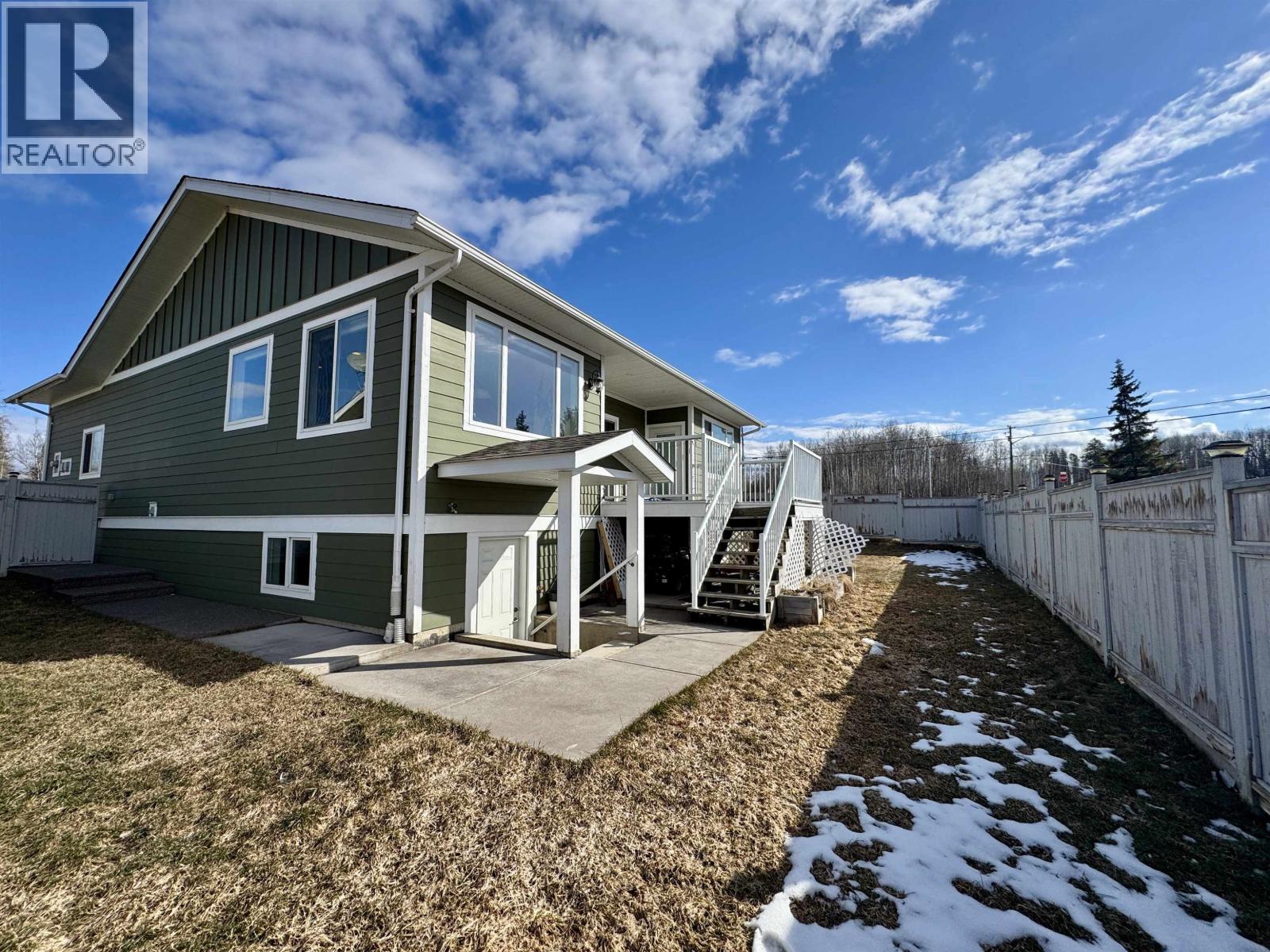 29 STARLITER WAY, Smithers