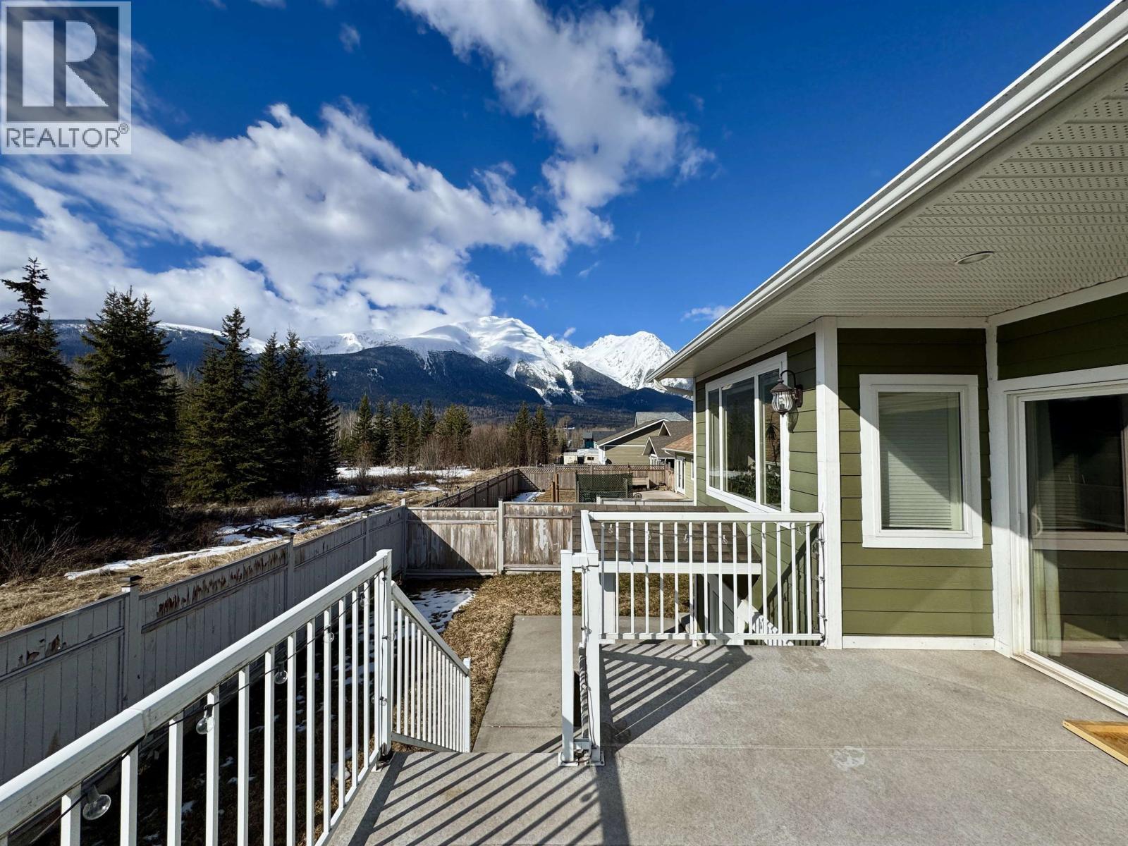 29 STARLITER WAY, Smithers