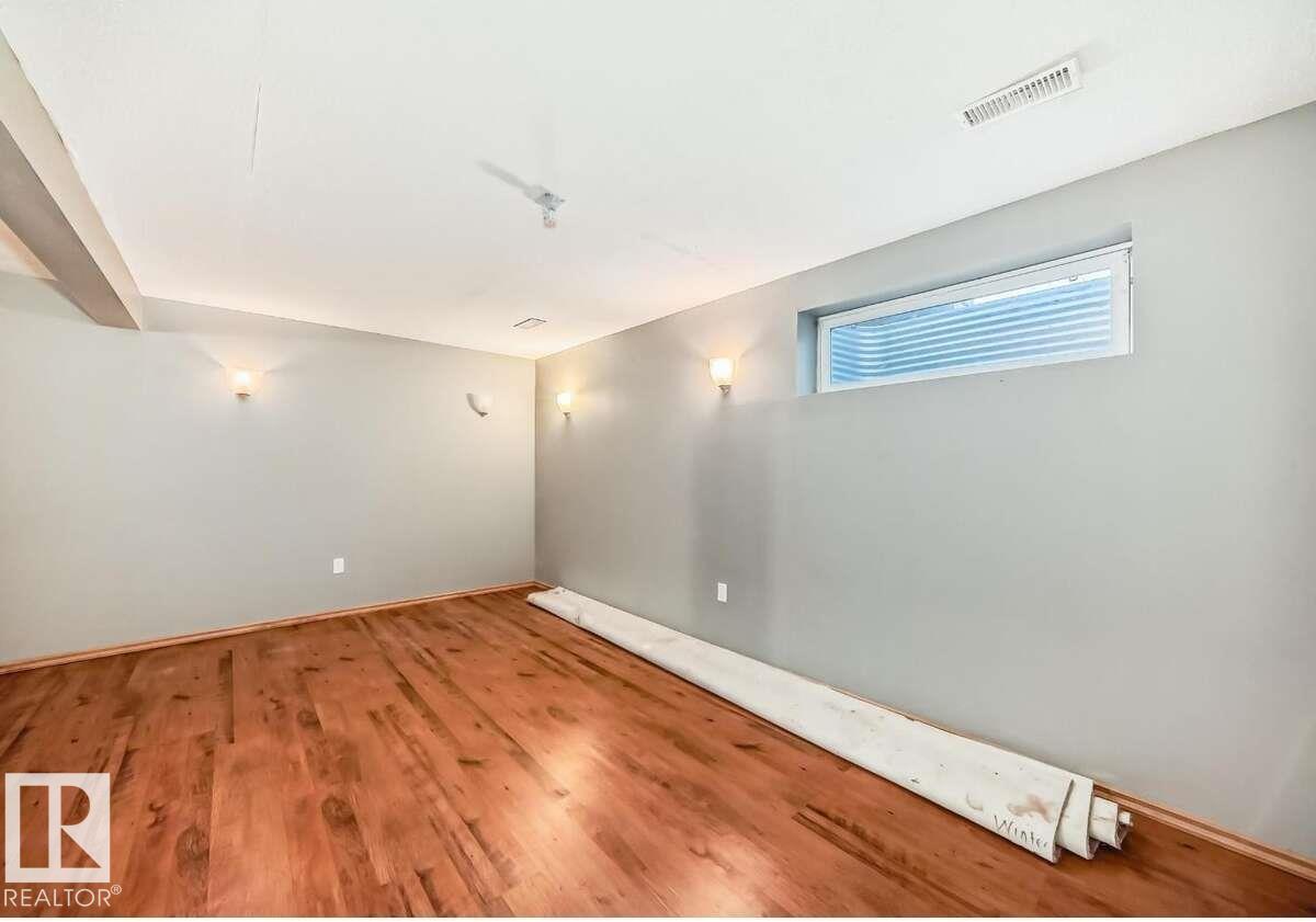 16320 56 ST NW - 32