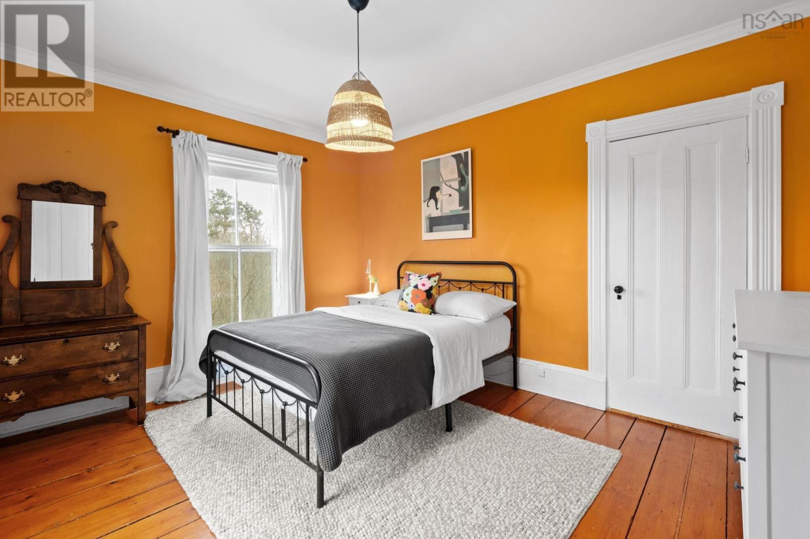 493 360 HIGHWAY - 26