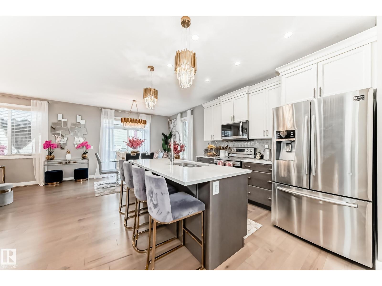 2012 200 ST NW, Edmonton