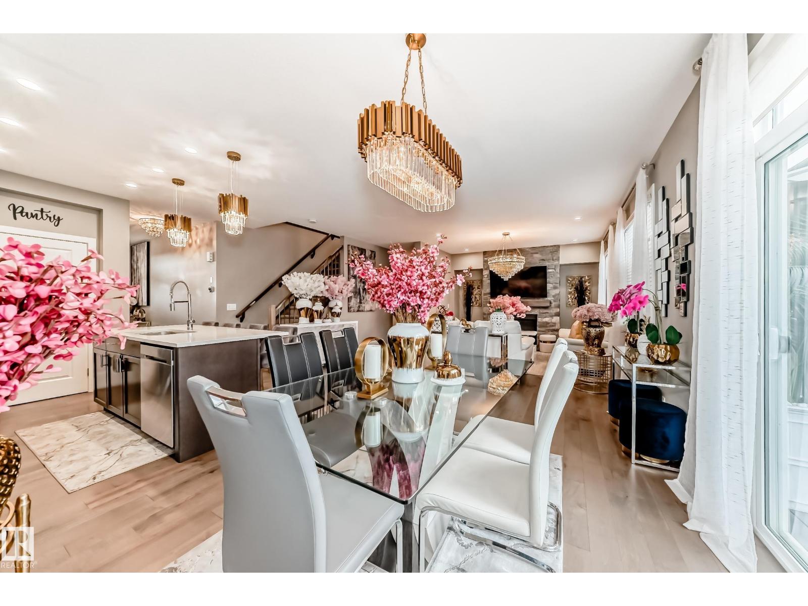 2012 200 ST NW, Edmonton