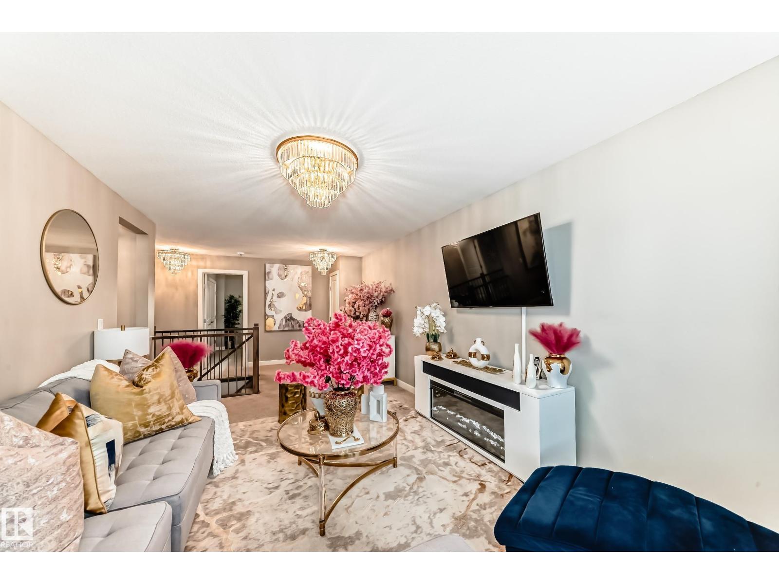 2012 200 ST NW, Edmonton