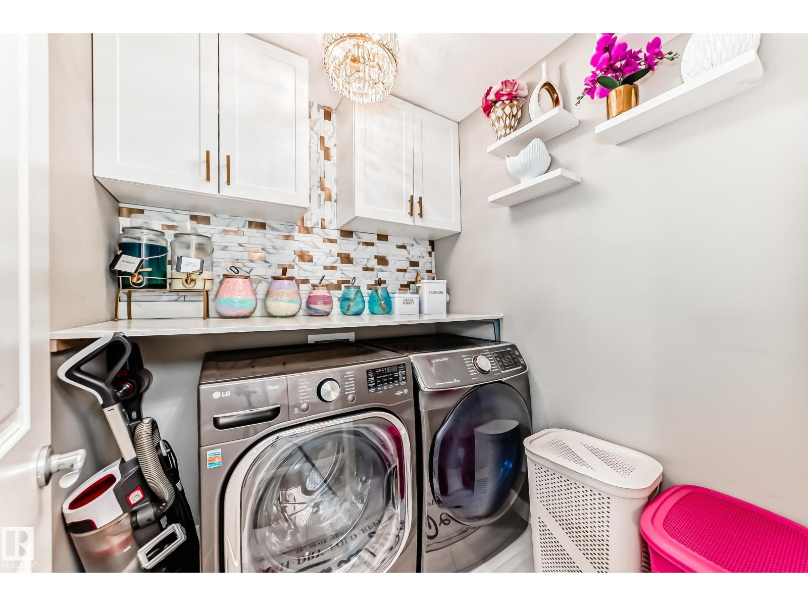 2012 200 ST NW, Edmonton